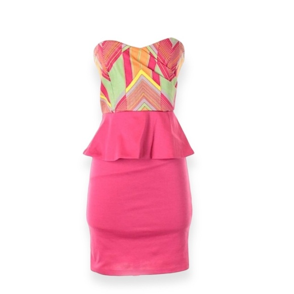 Judith March Dresses & Skirts - Judith March strapless pink dress